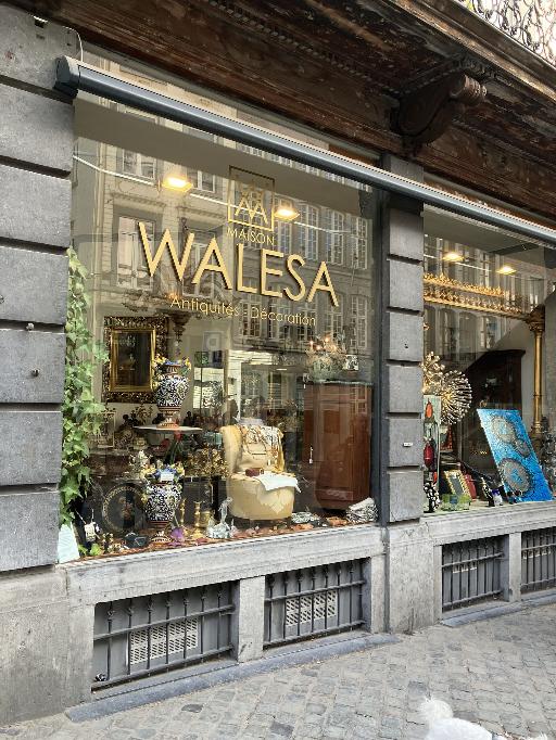 boutique antiquités Walesa Liège