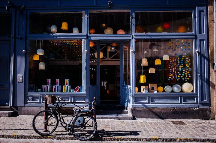 Façade colorée magasin
