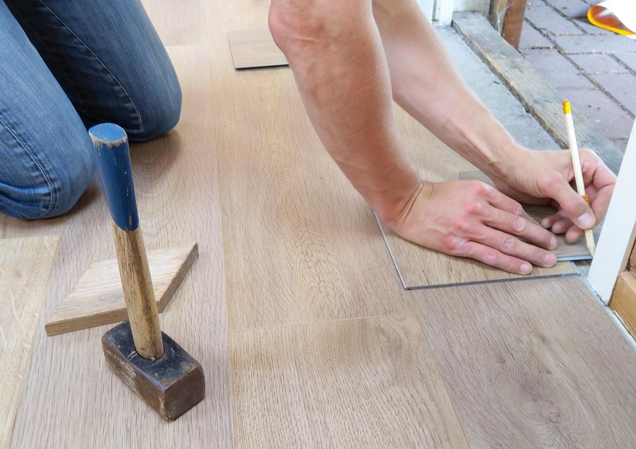 Pose parquet restaurant suivi de chantier HORECA