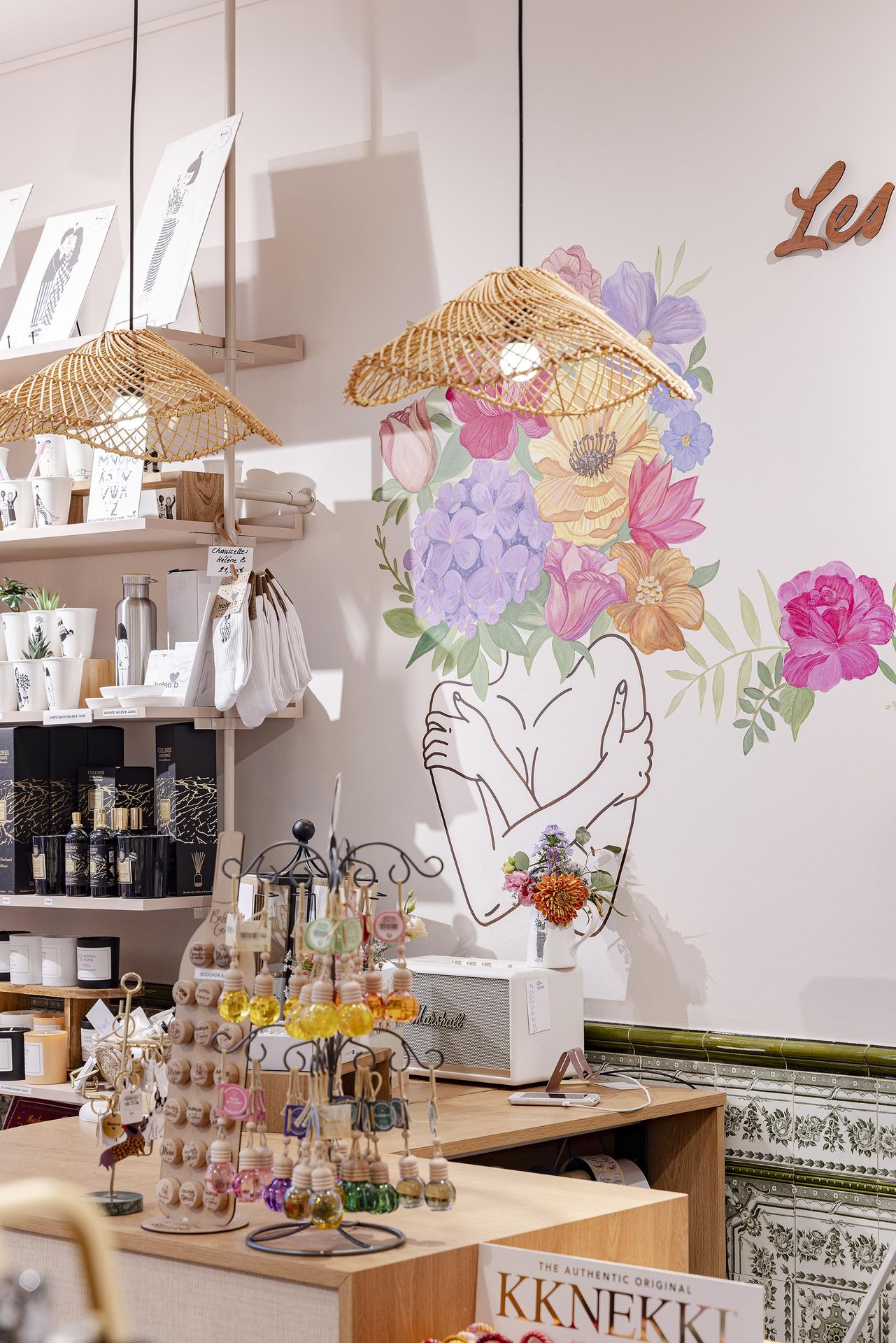 Boutique Les P'tites jolies choses après travaux -  fresque fleurie